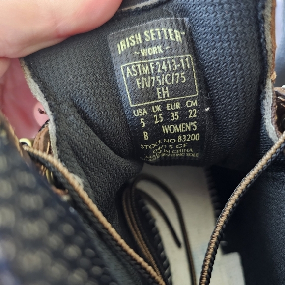 Red Wing Irish Setter Women's Boots - Picture 9 of 10